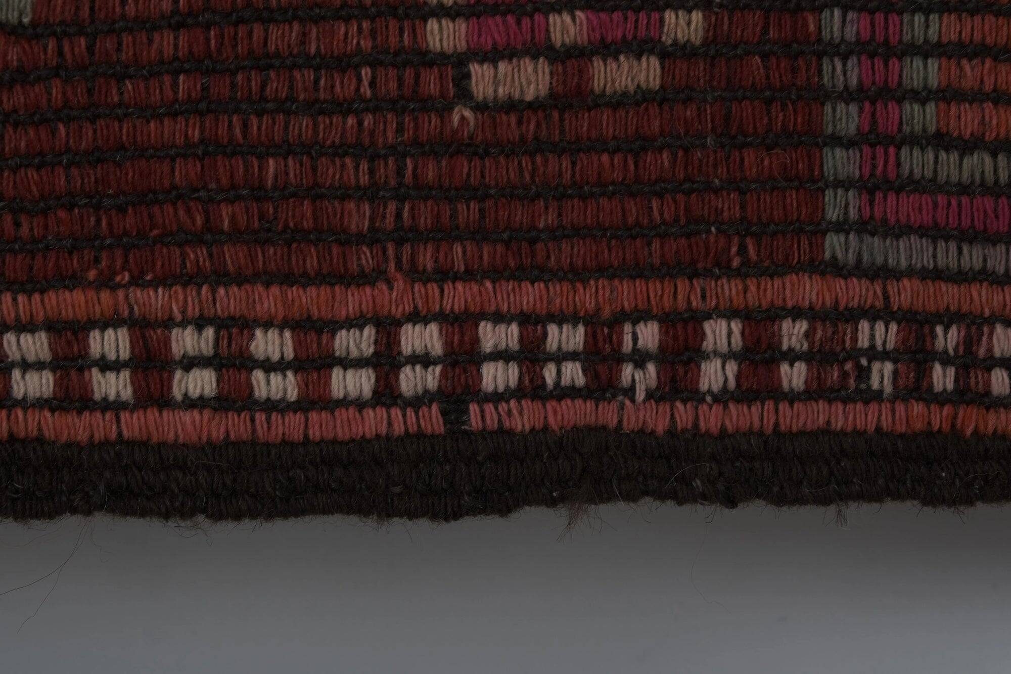 Vintage Turkish kilim, handwoven, 175x251 cm.