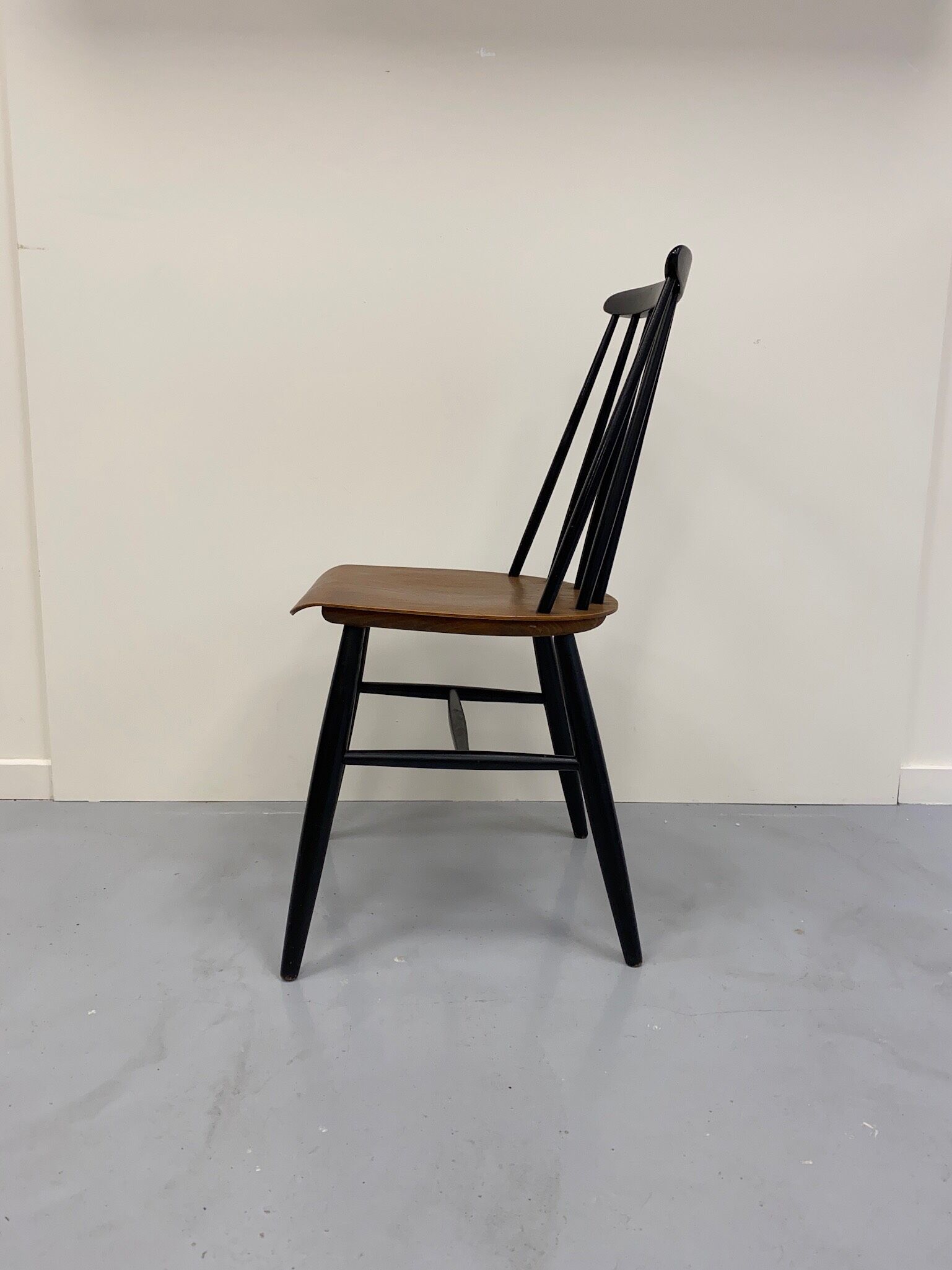 Chairs Fanett edition Stol Kamnik Yugoslavia