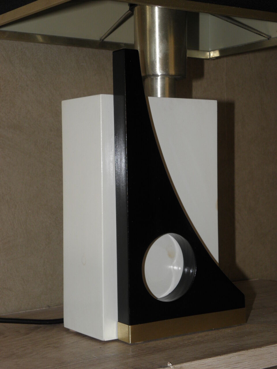 Vintage black white table lamp