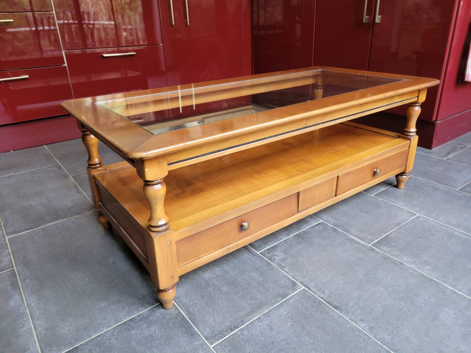 Coffee table with 2 drawers in solid cherry wood and glass.