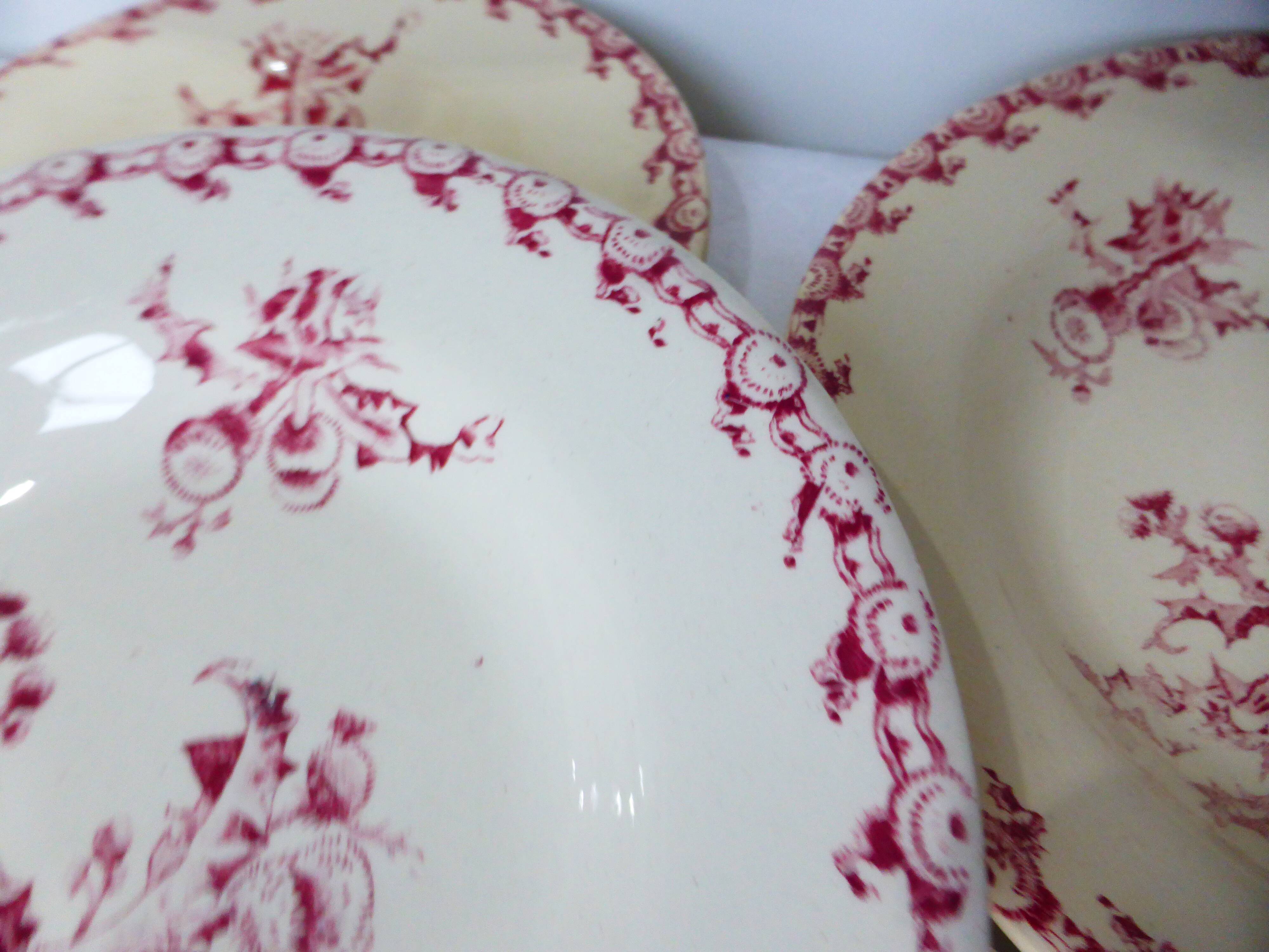 5 hollow plates in Gien iron earth model Thistles