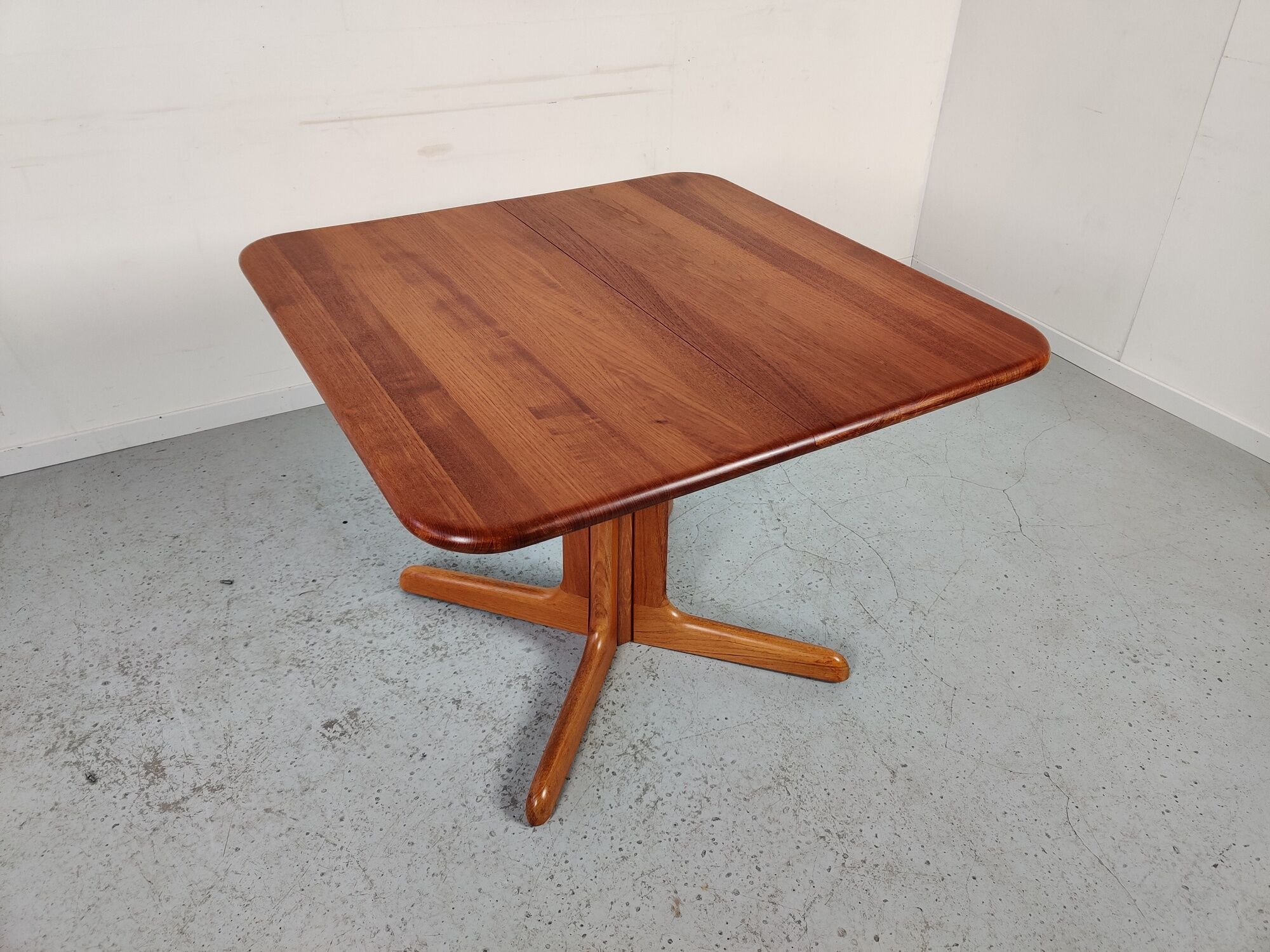 Dining table with teak extensions by Niels Möller, Dänemark 60s/70s