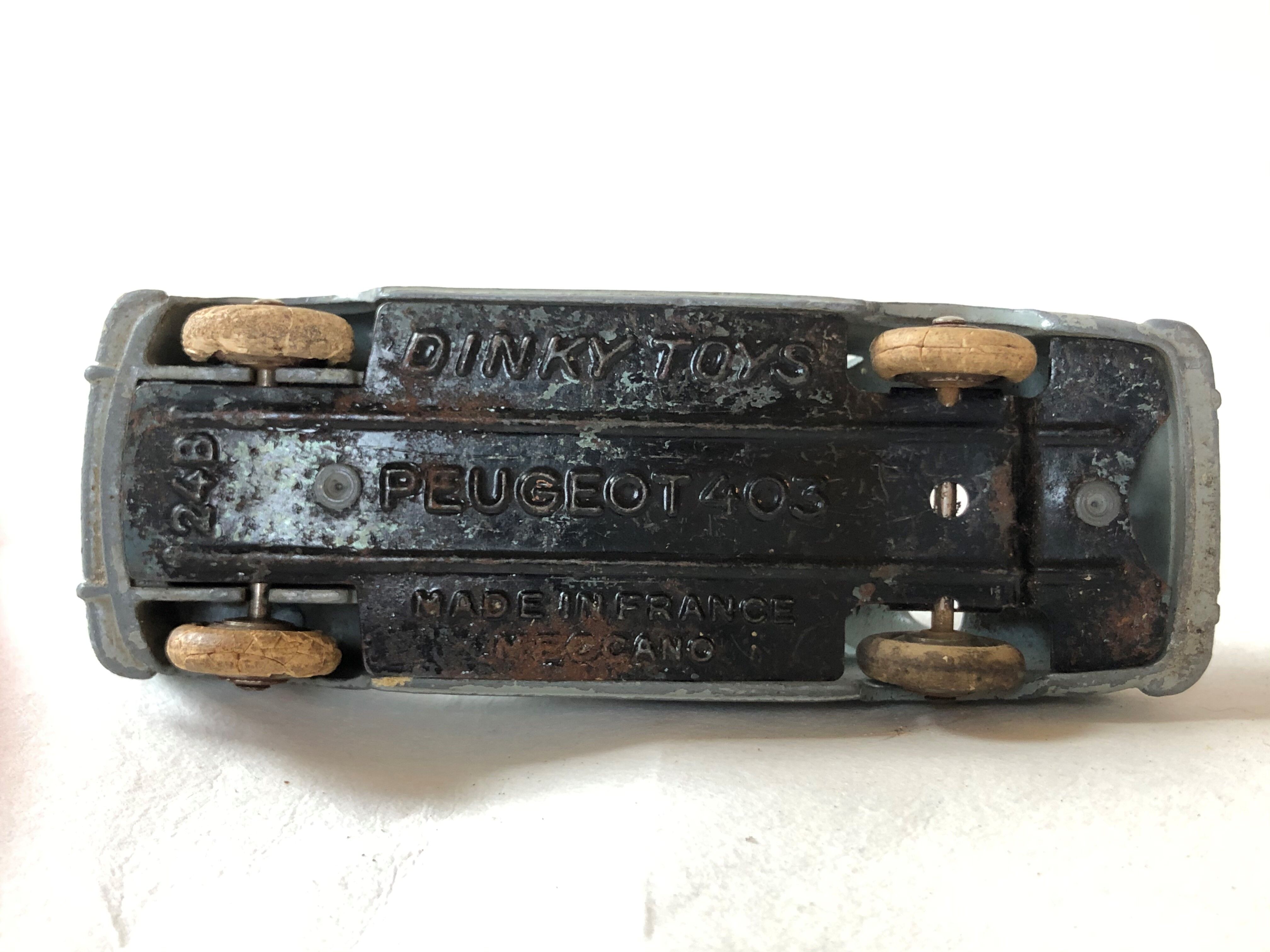 Peugeot 403 - Dinky Toys 1950