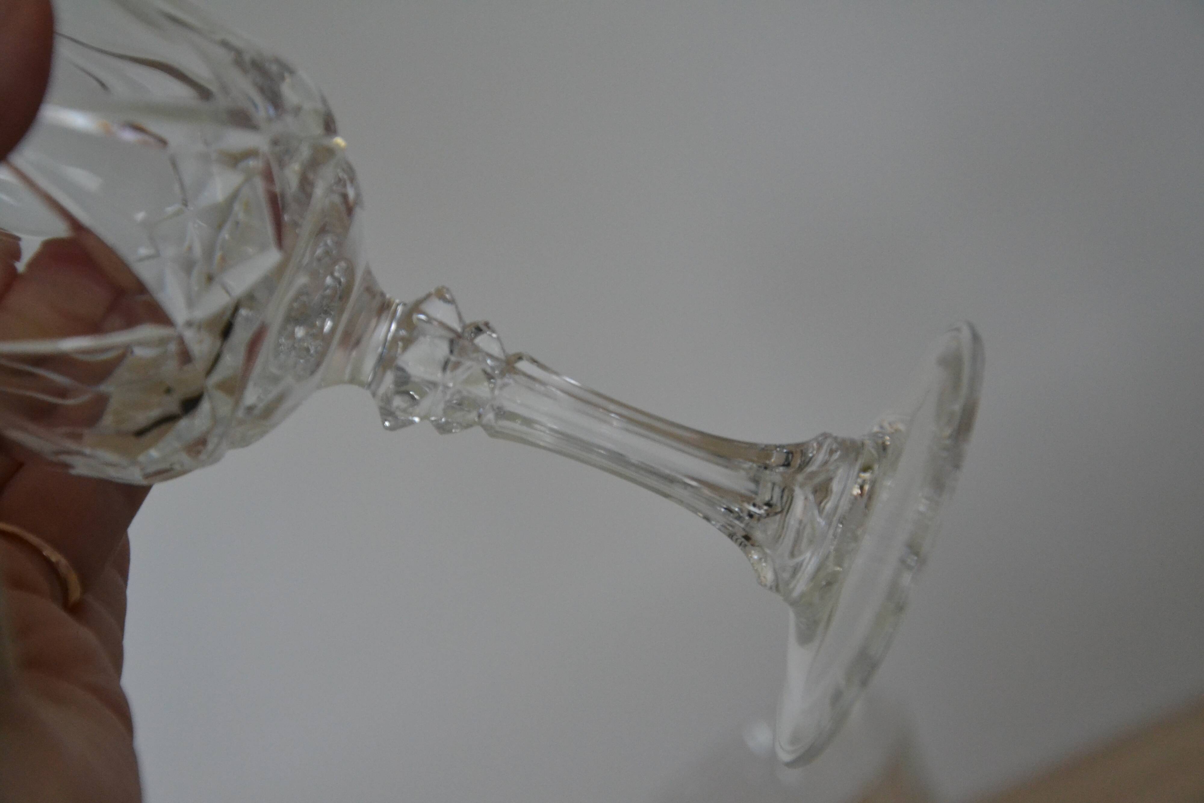 5 stemmed water/wine glasses in Arques crystal, Auteuil and Louvre model