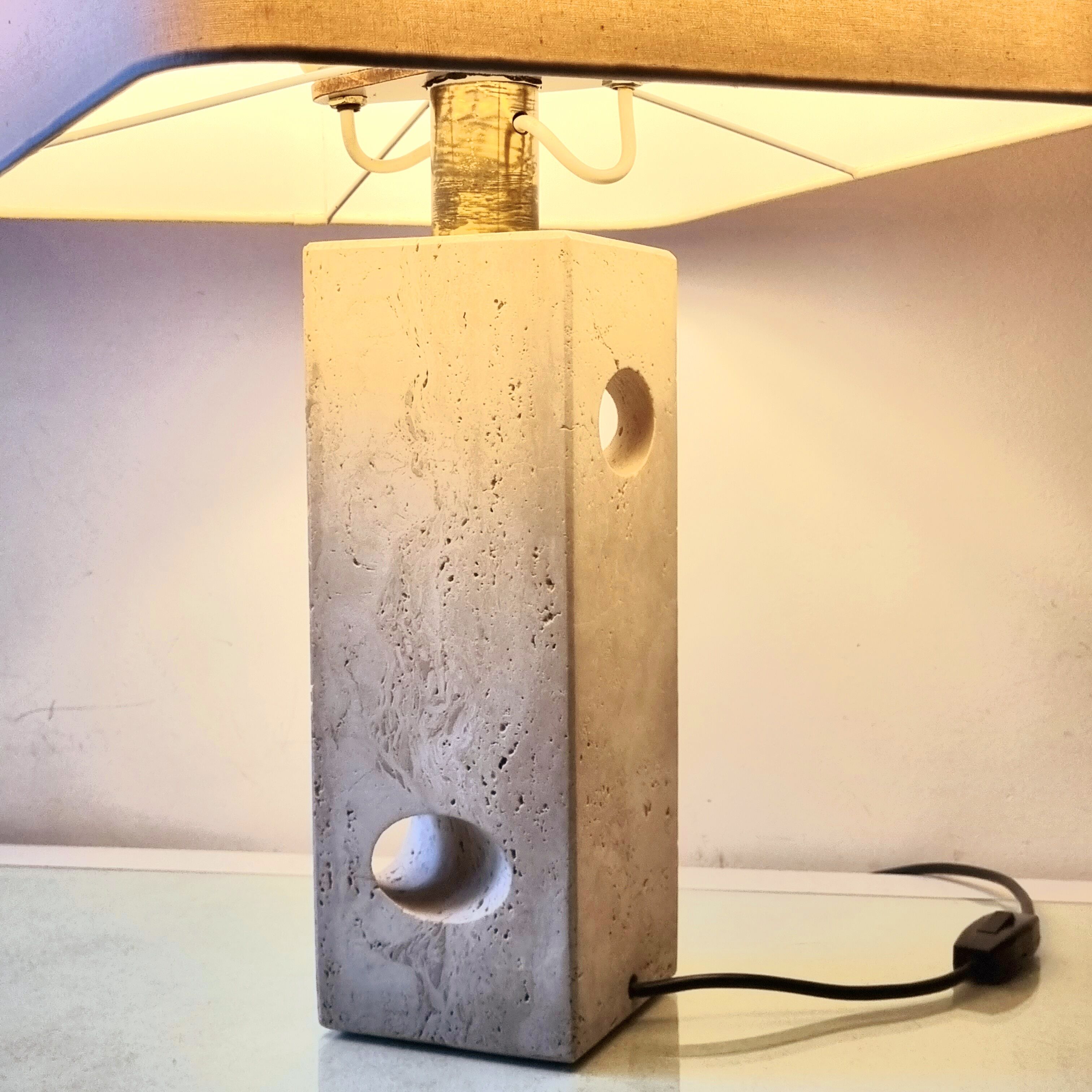 Sculpted travertine table lamp, italy 1970s