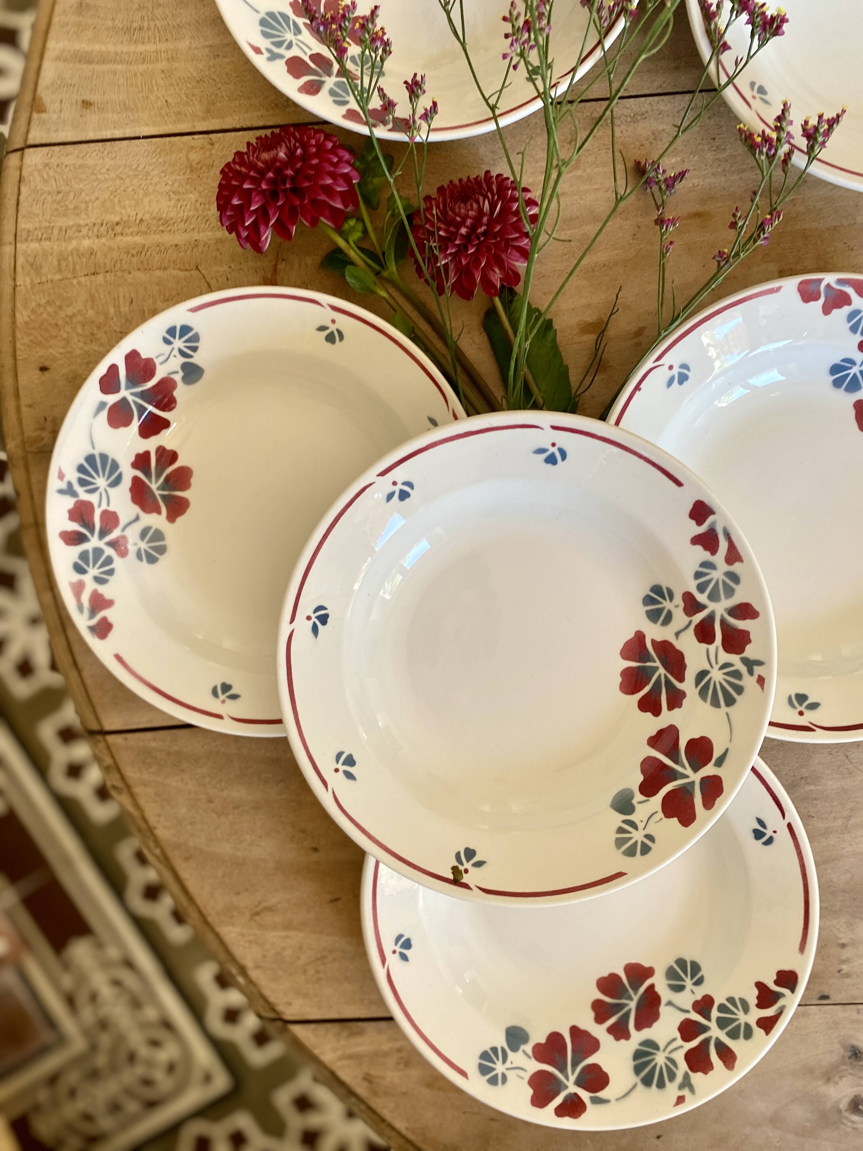 Set of 8 vintage soup plates, Nelly de Salins