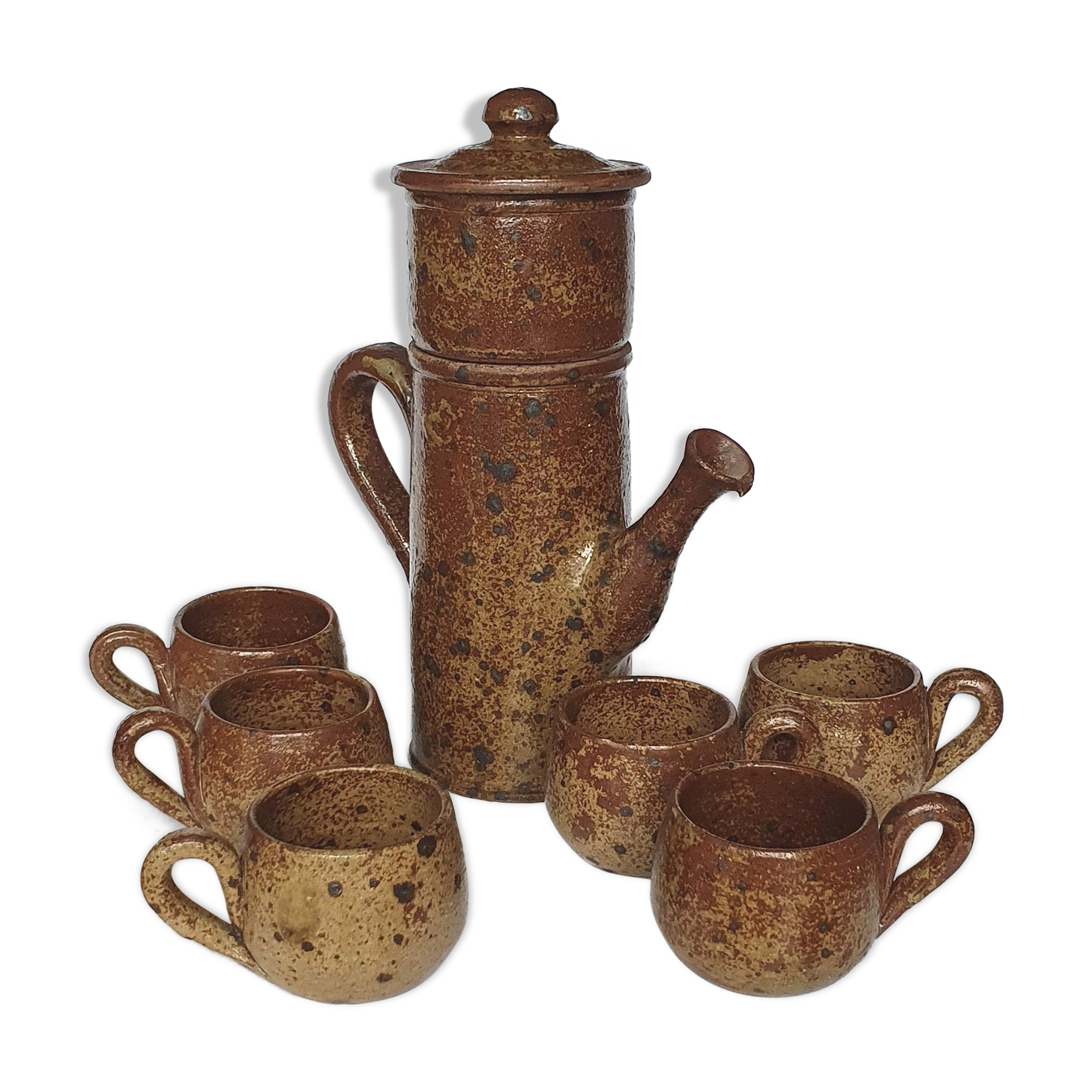 Coffee maker and cups made of pyrity sandstone