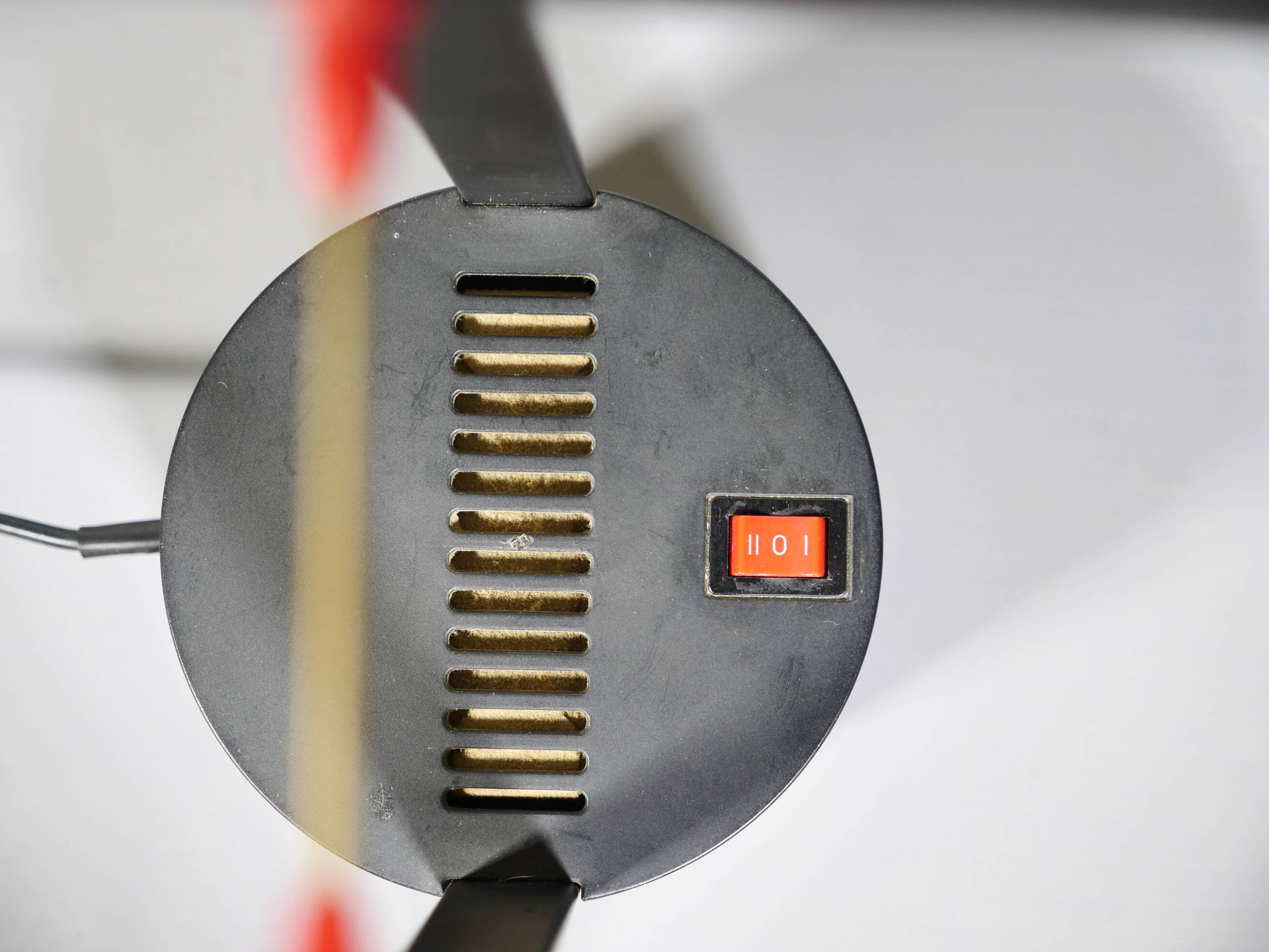 Design table lamp in metal by Richard Sapper for Artemide