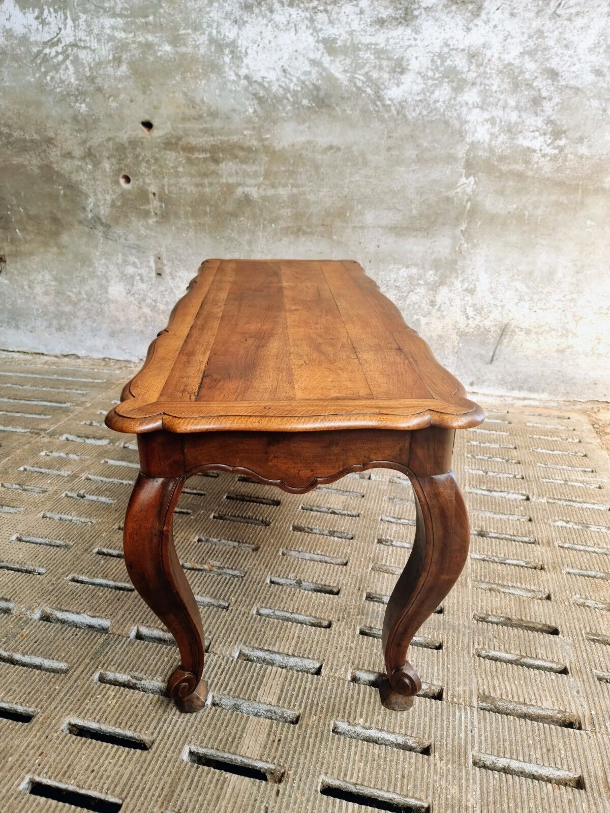 Table à manger, table d'appoint, bureau noyer 70x173cm