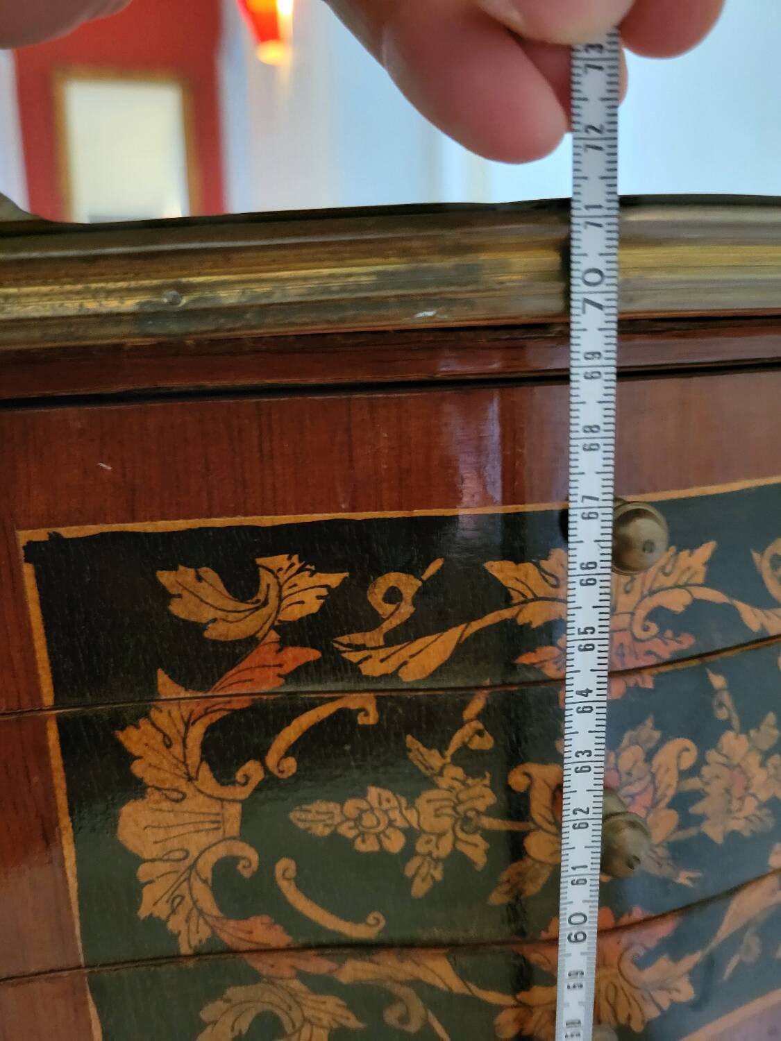 Louis XV bedside table or gueridon with floral motifs, 19th century.