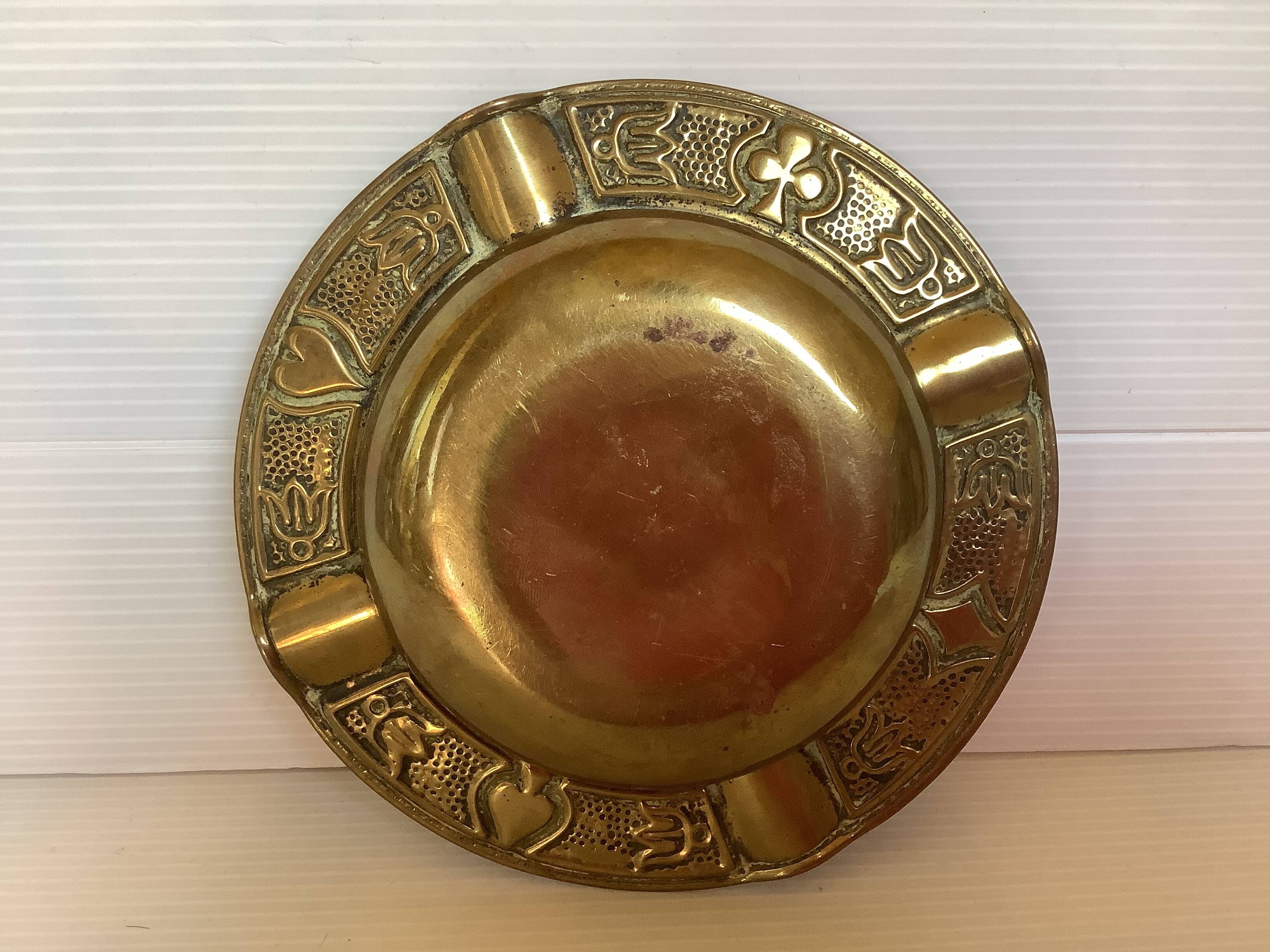 Ashtray card game display tray