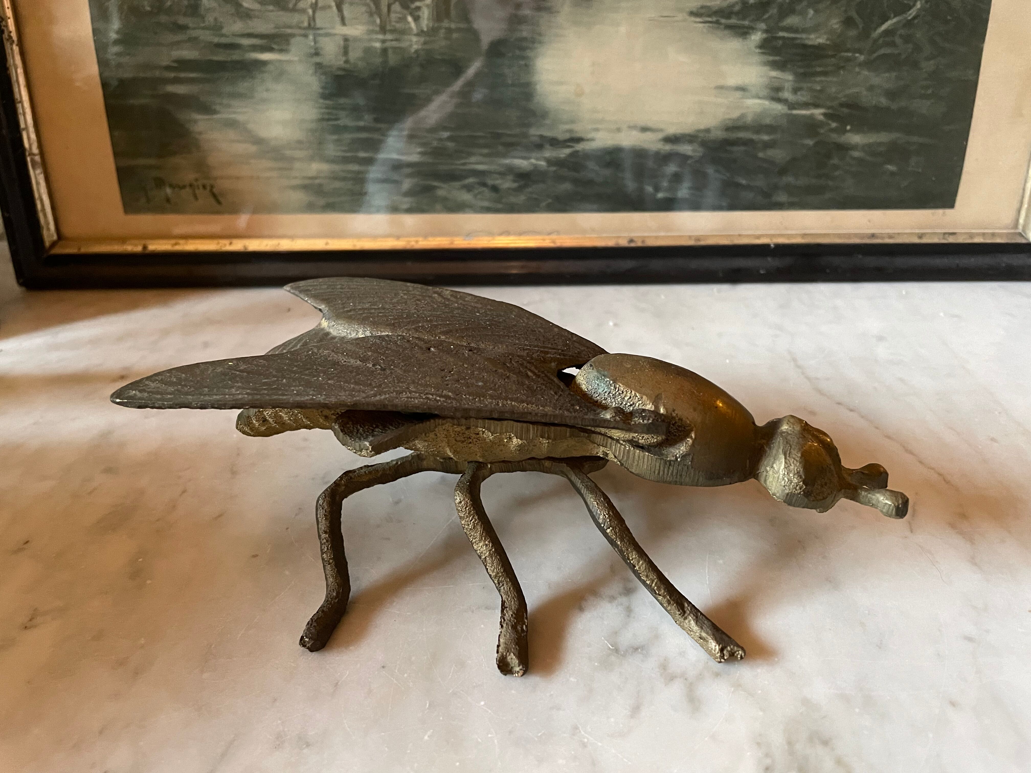 Golden metal insect ashtray