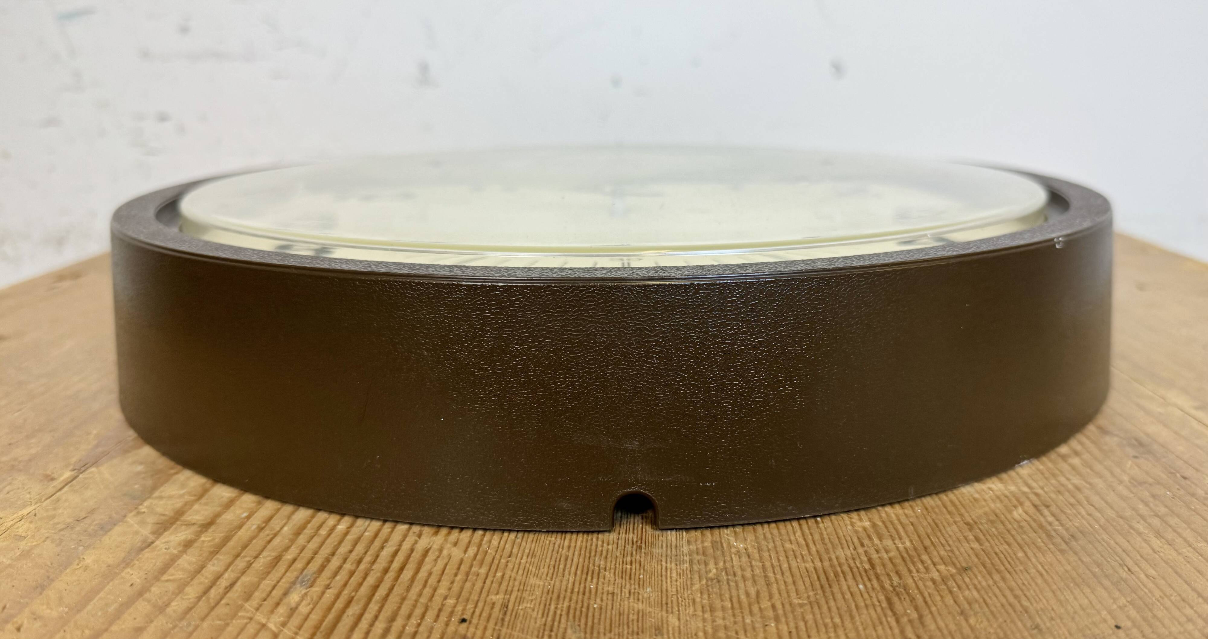 Vintage Brown Bakelite Wall Clock from Seth Thomas, 1980s