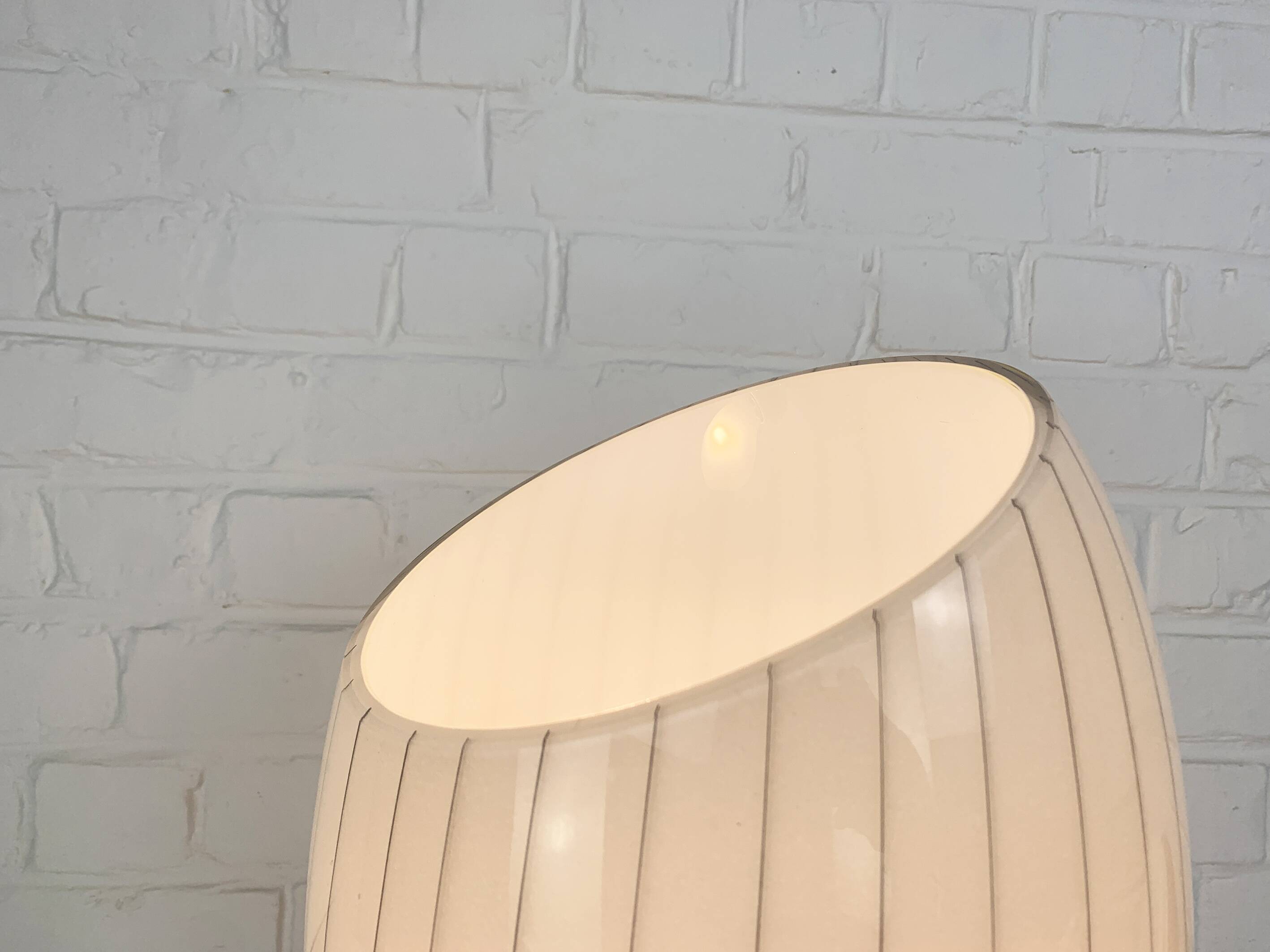 Large Murano glass table lamp with lined pattern 1950-60