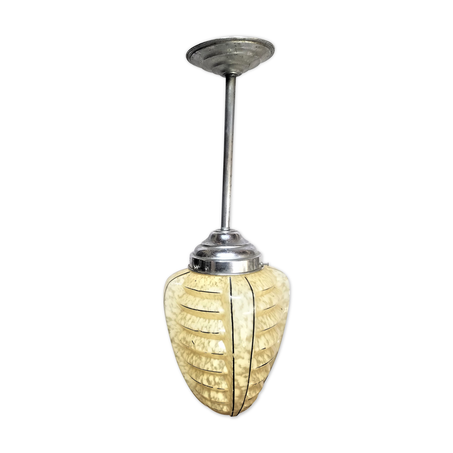 Suspension of the 50s in clichy glass