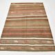 Tapis Kilim antique marron délavé 5x7, 136x195 cm, en laine nouée à la main