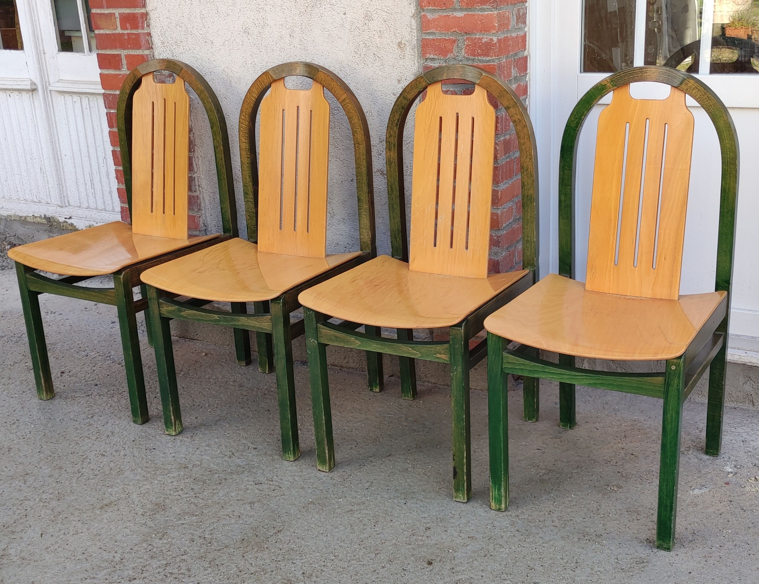 Ensemble 12 chaises vintage Baumann modèle Argos