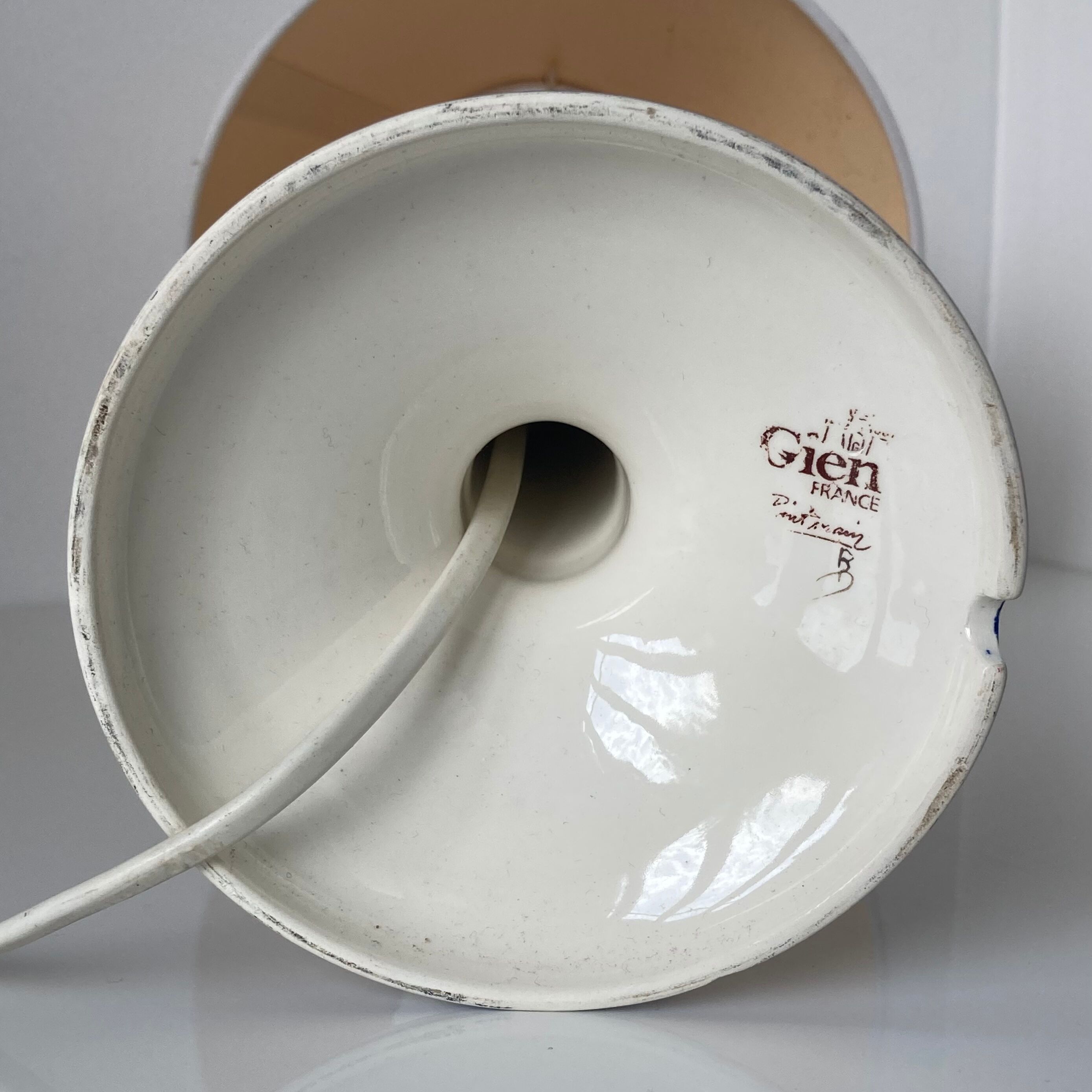 Pairs of lamps in fine Gien earthenware decorated by hand