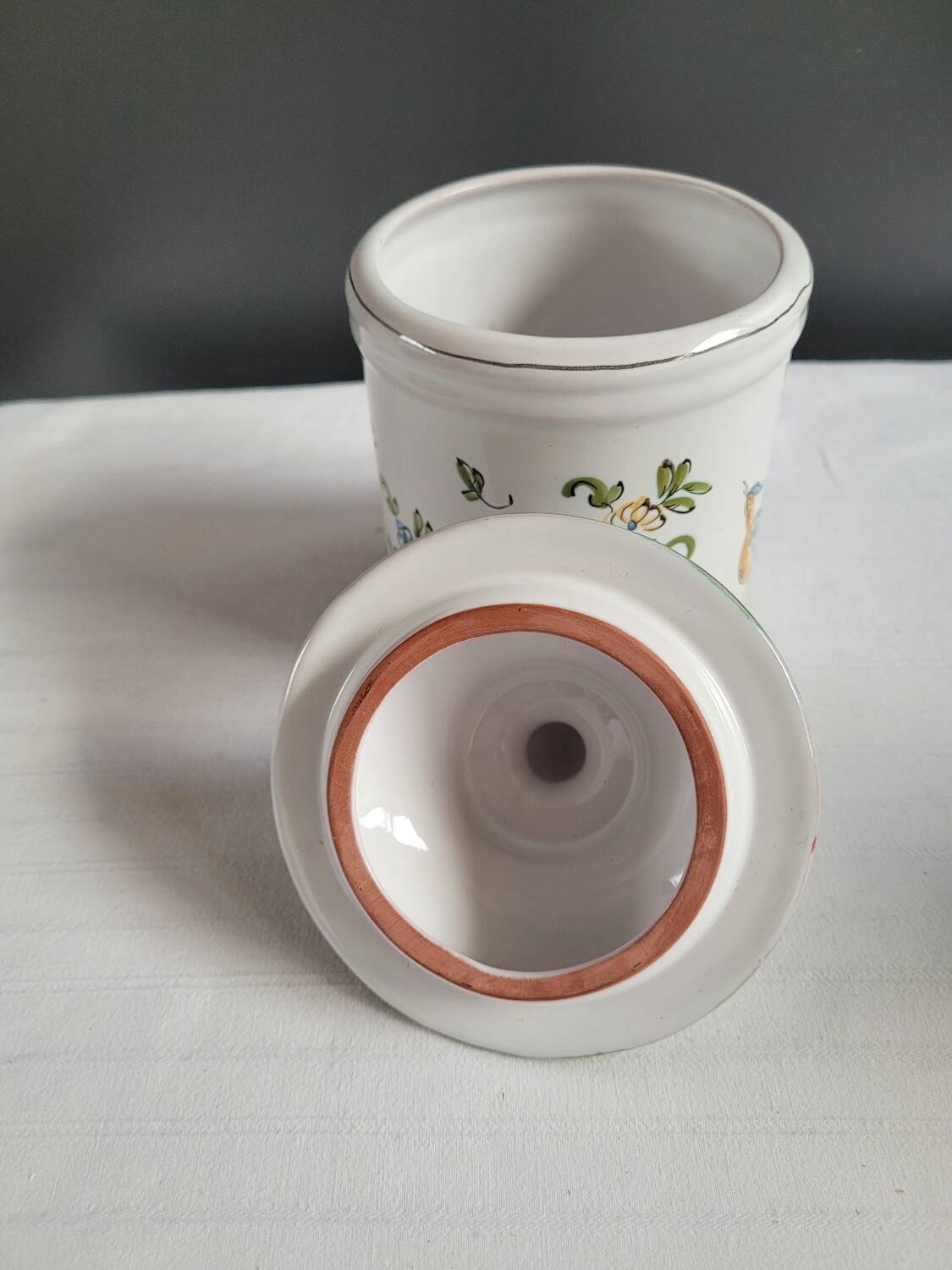 Pot, vase, flower pick Moustier