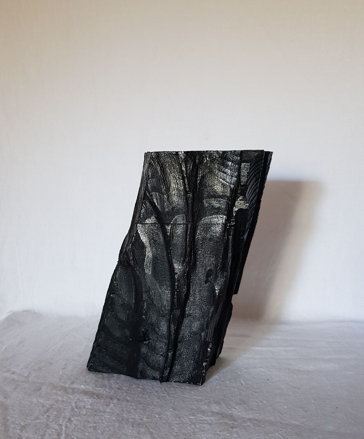 Vase en bois