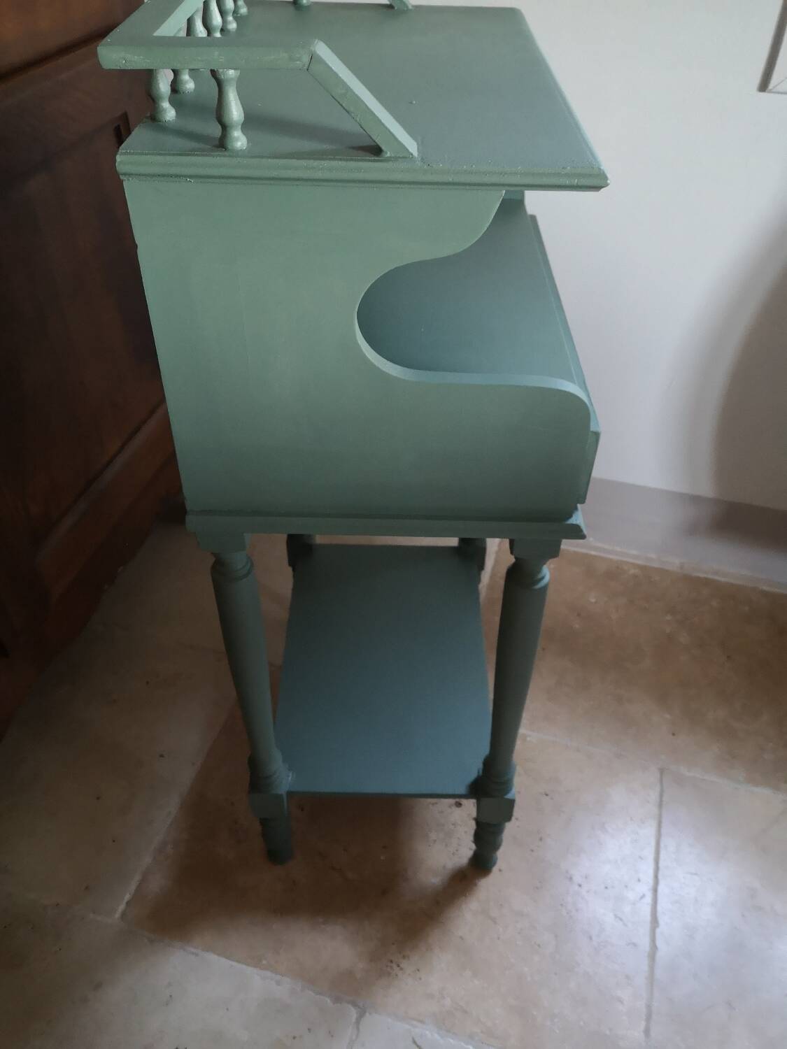 Entrance empty pocket furniture