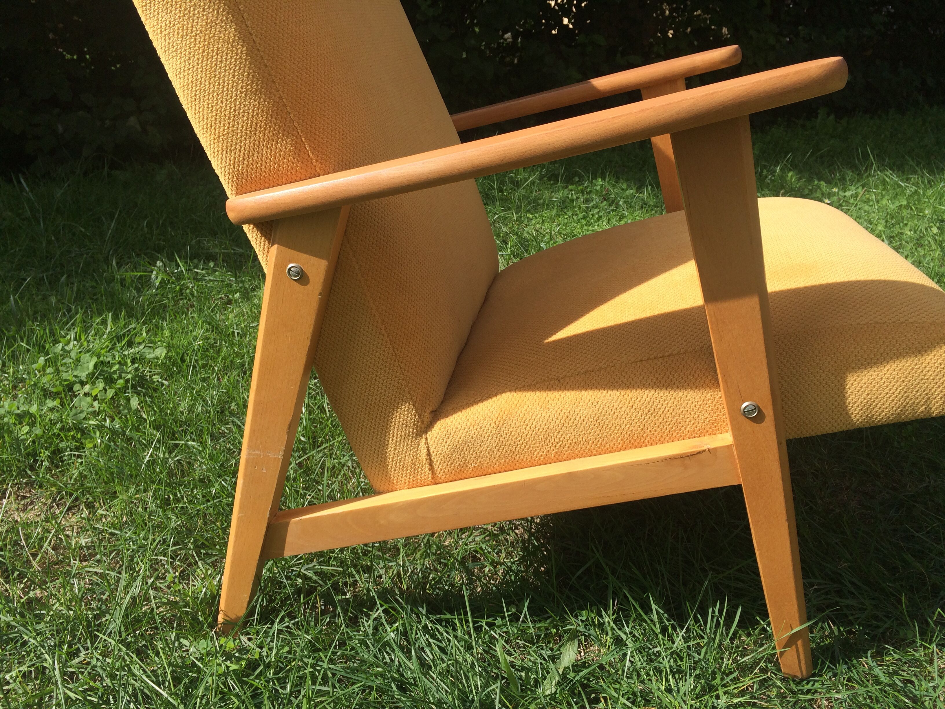 Vintage chair feet yellow compass - 60s