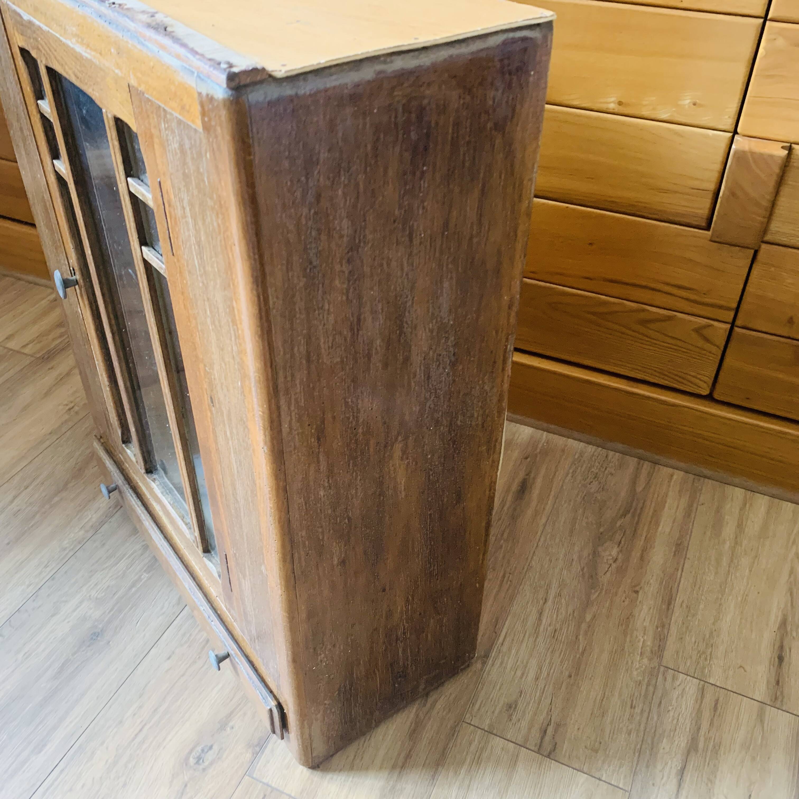 Large medicine cabinet