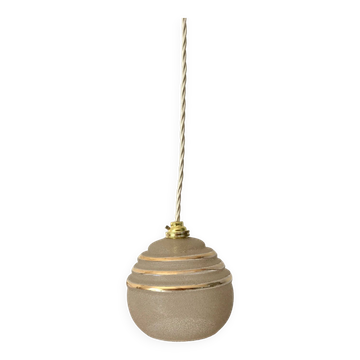 suspension boule en verre granité blanc et liserés doré années 50