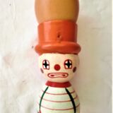 Coquetier ancien en bois peint main vintage