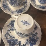 Set of 14 Sarreguemines cups and saucers