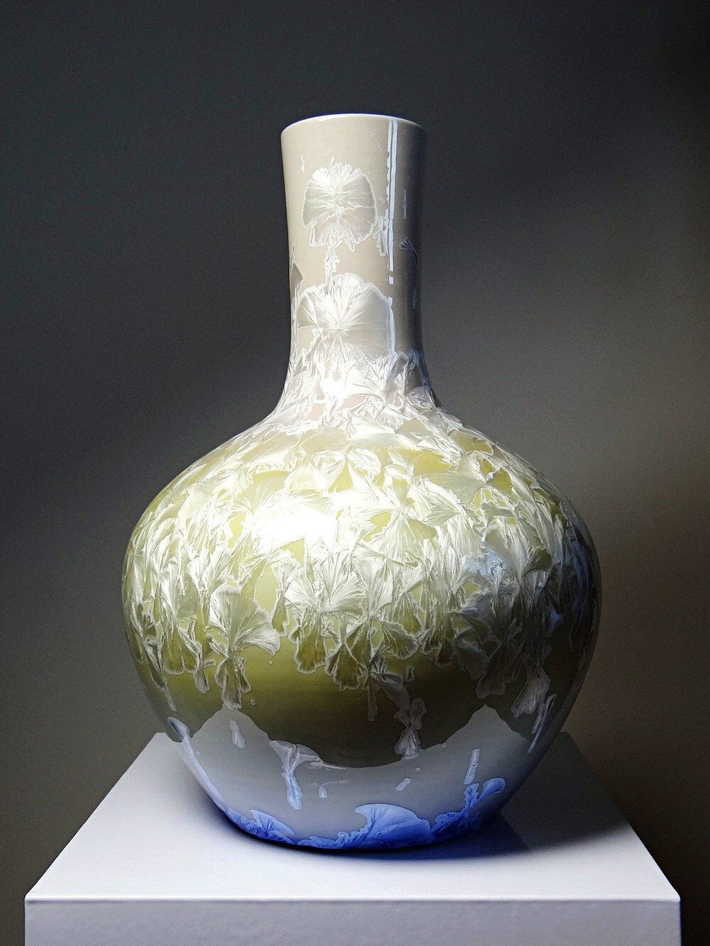 Vintage Jingdezhen Zhi porcelain globular vase with crystalline glazes.