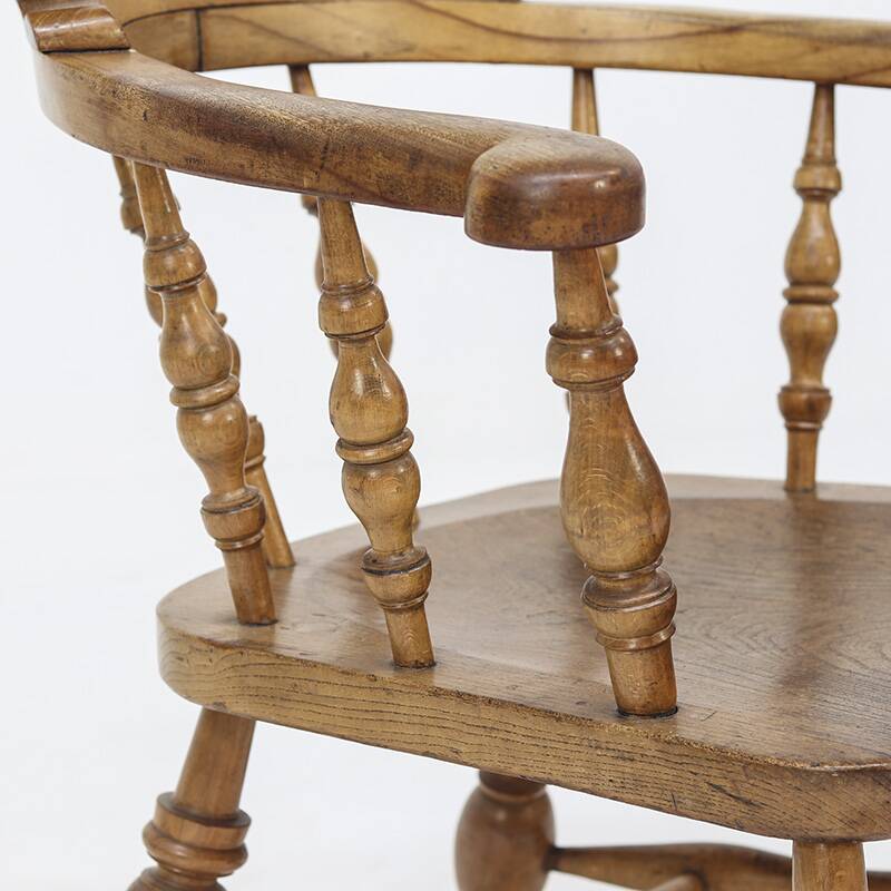 Rustic Antique English Countryhouse Captain Armchair