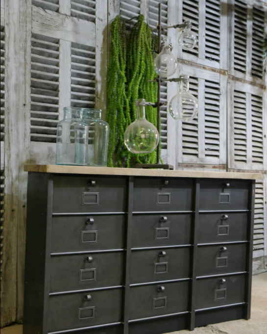 Industrial storage cabinet 12 strafor valve and solid oak top