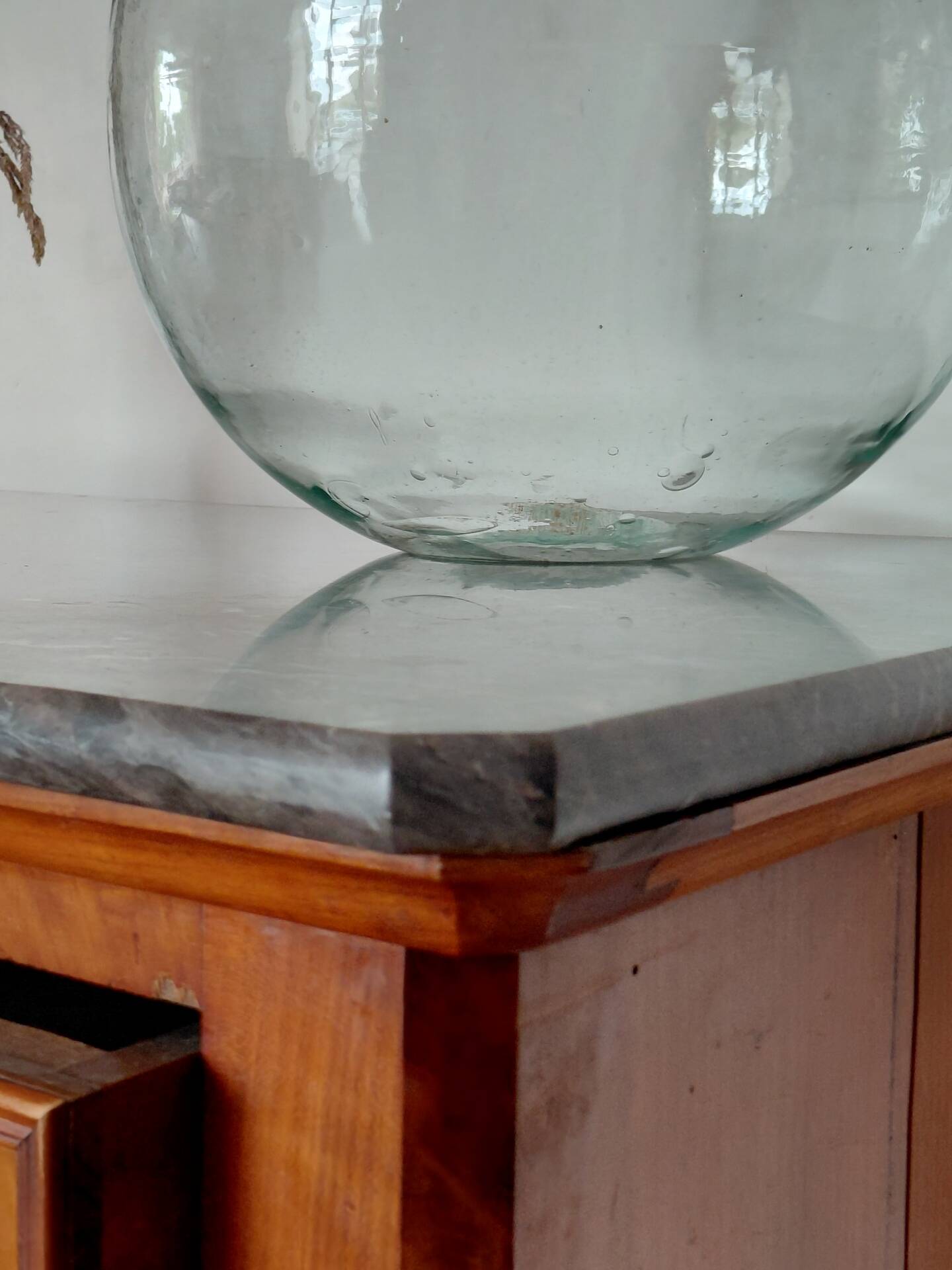 Louis-Philippe Commode (19th century) Walnut Burl Saint Anne Marble