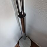 Thrush floor lamp