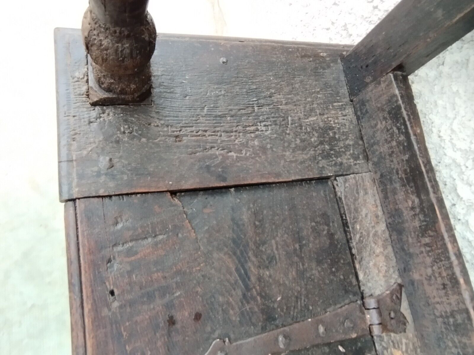 Gothic oak chest bench