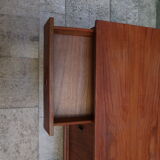 Tyding line of the 60s small format 2 sliding doors