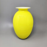 1960s yellow vase by dogi in murano glass. made in italy