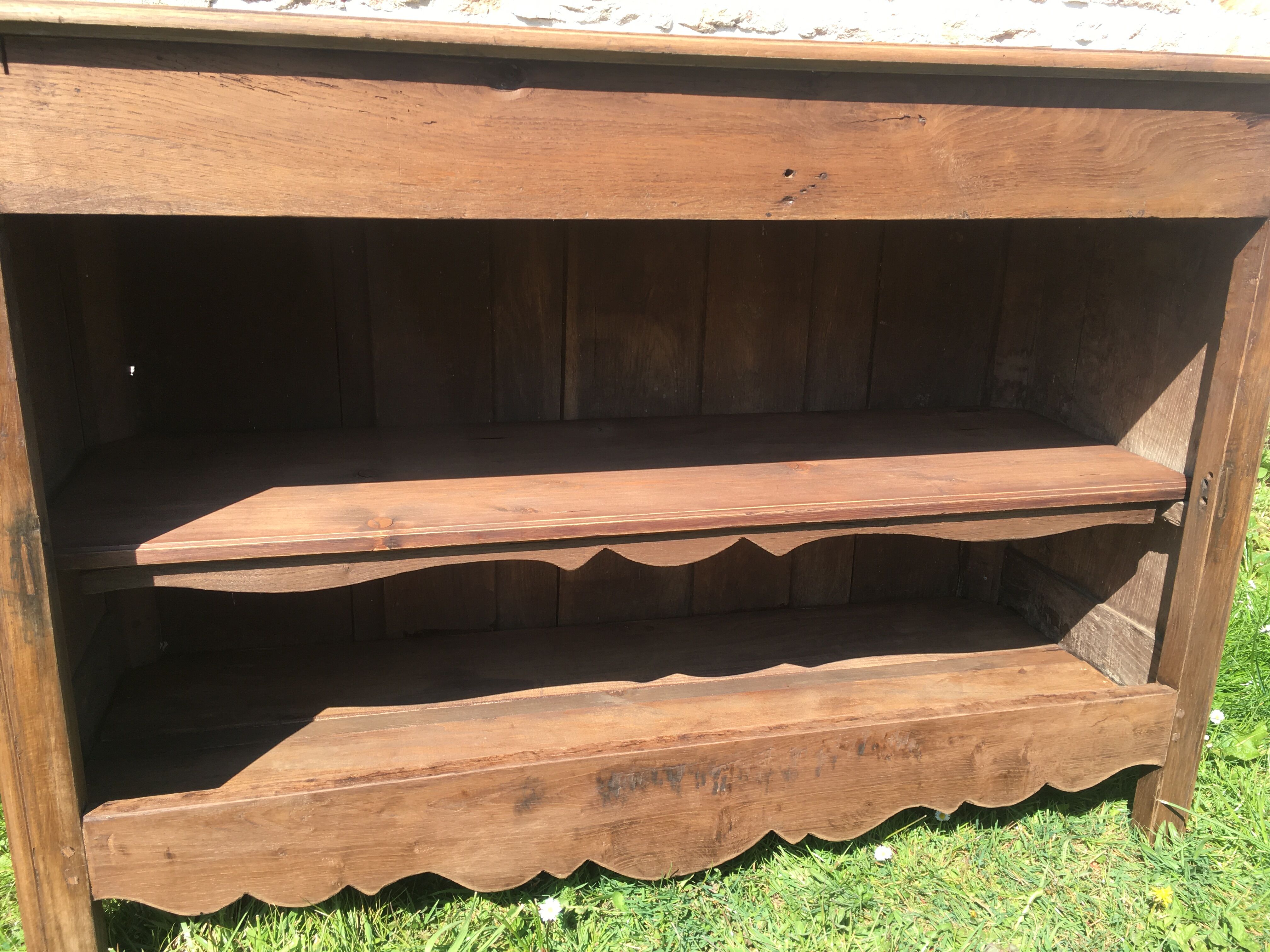 Buffet, open in facade, oak