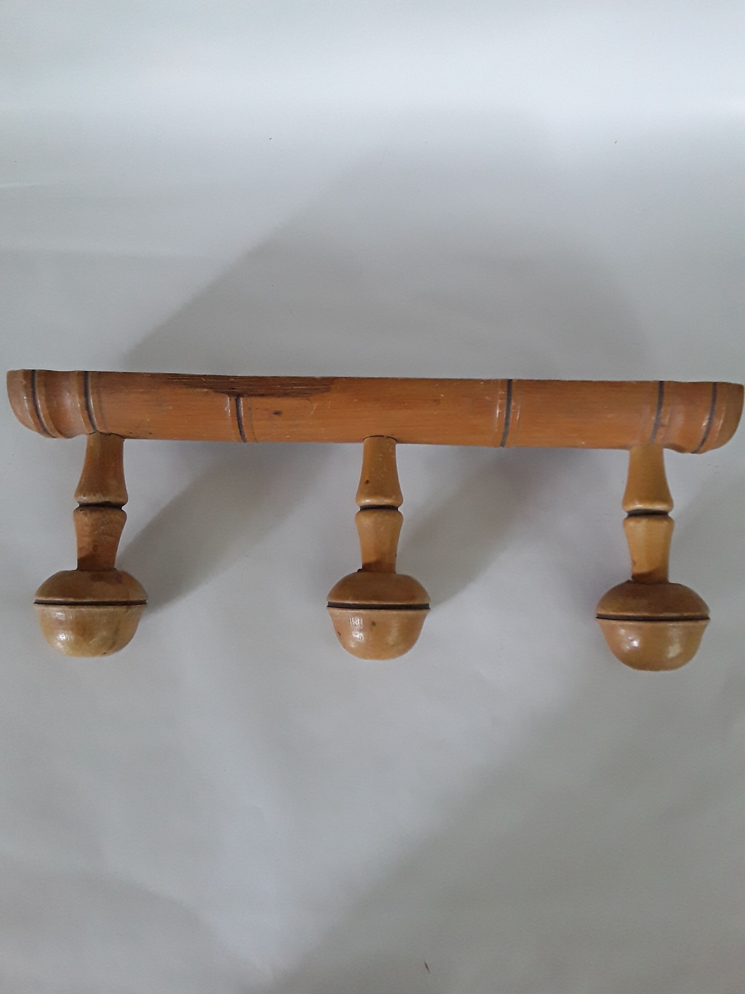 Porte manteau bois 3 patéres