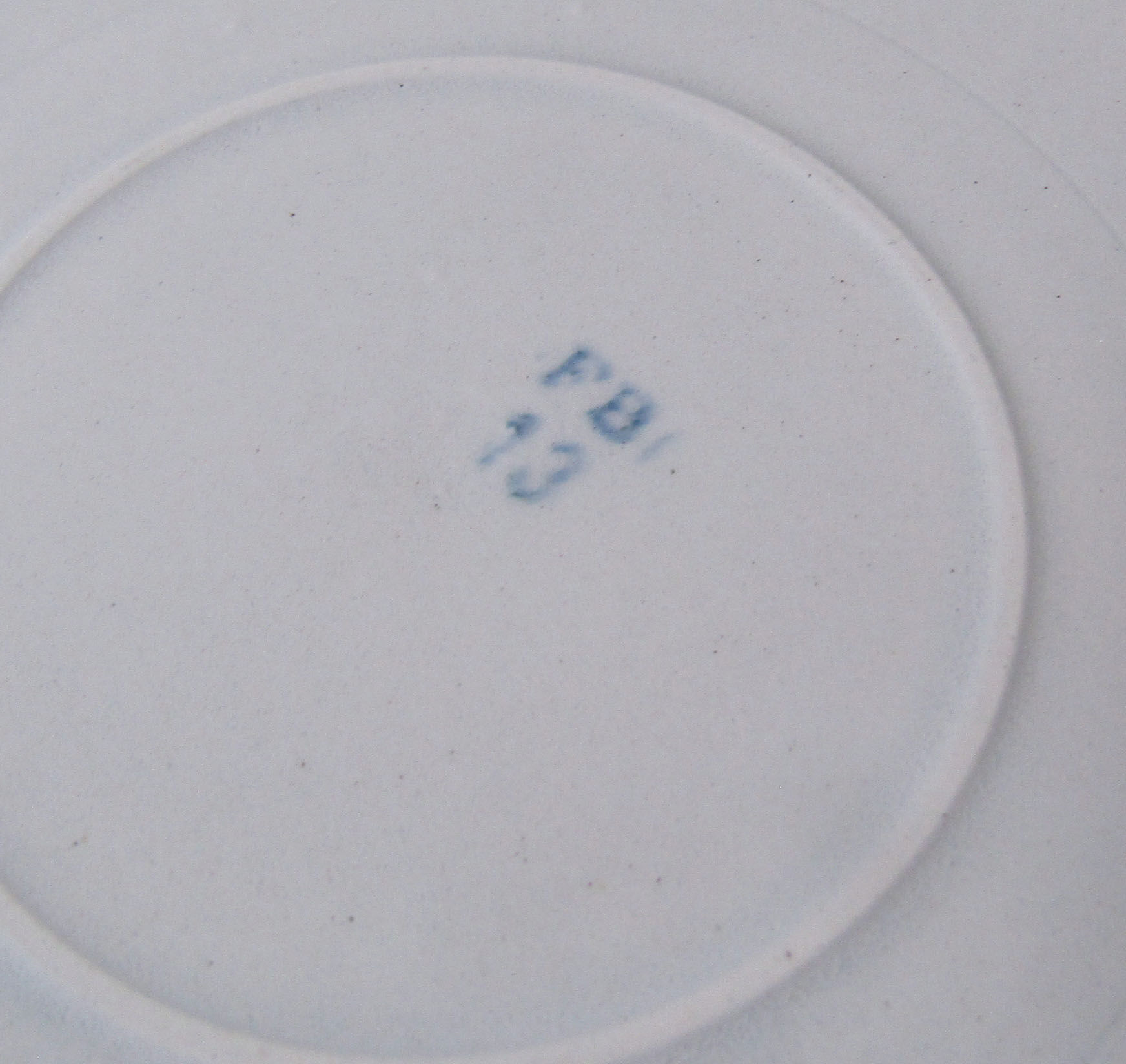 2 flat plates Badonviller old blue vintage