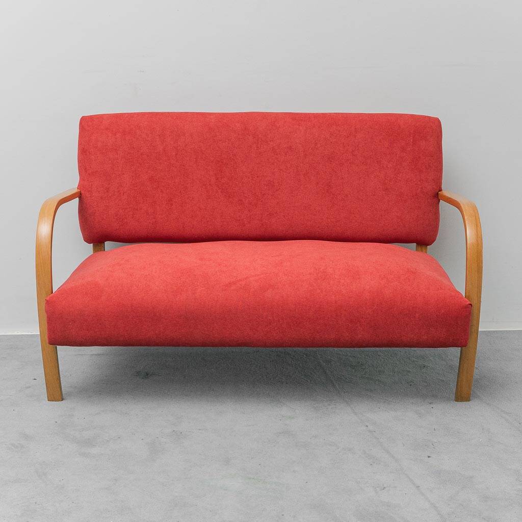 Vintage 2-seater sofa – in wood and red fabric, 1960s modernist