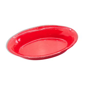 Handcrafted oval dish in scarlet red ceramic