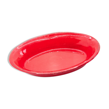 Handcrafted oval dish in scarlet red ceramic