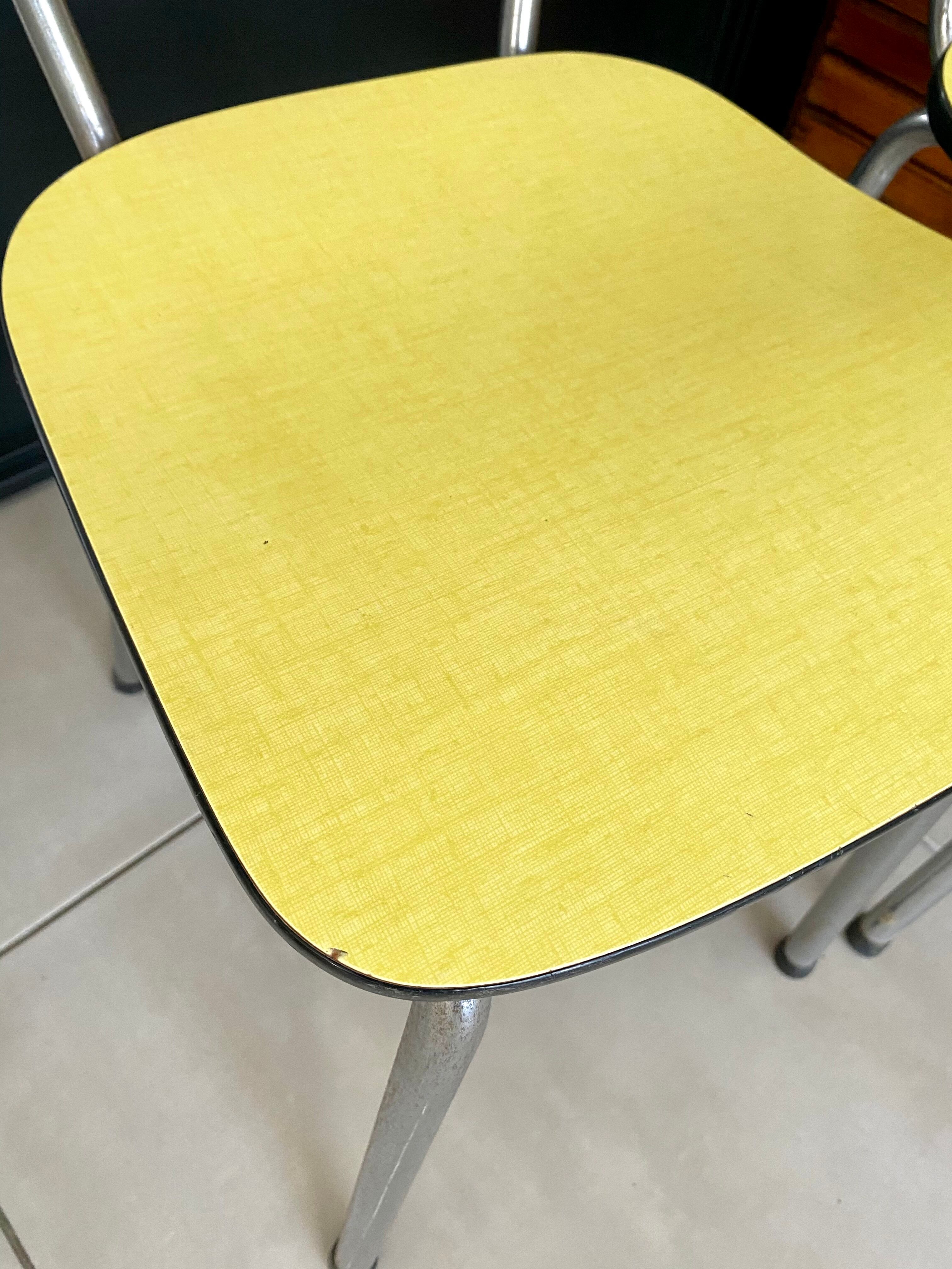 Paire de chaises formica jaune