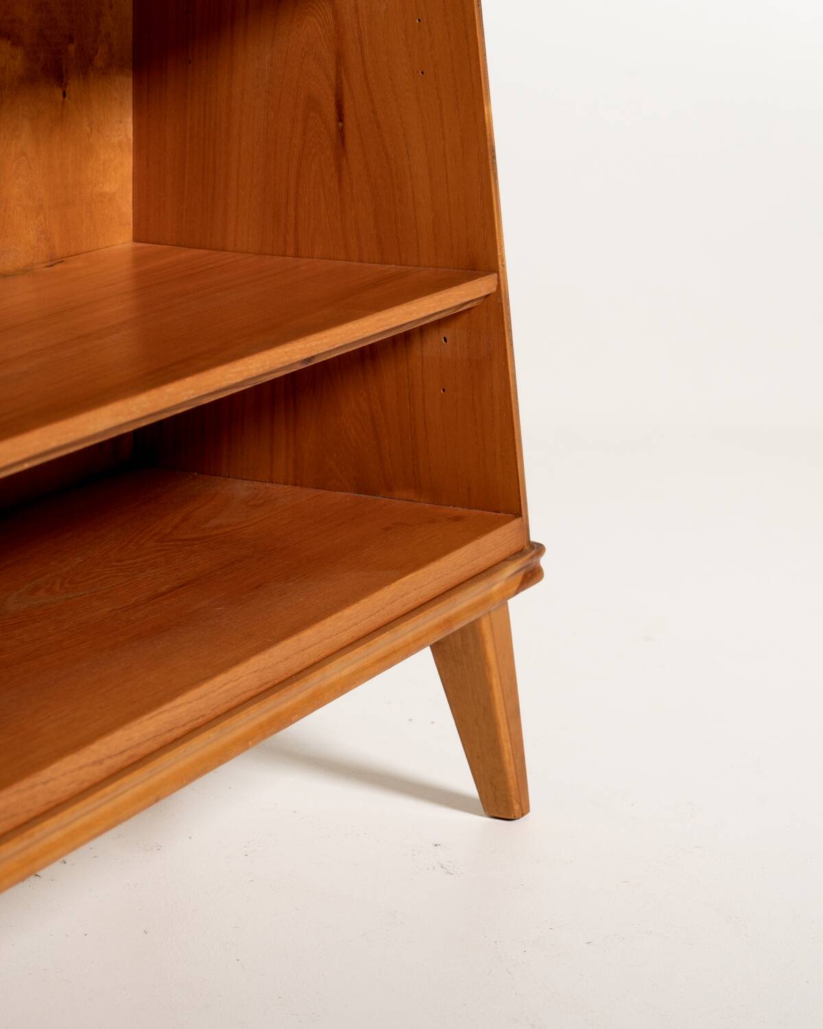 Scandinavian Elm Bookcase, 1940s/50s