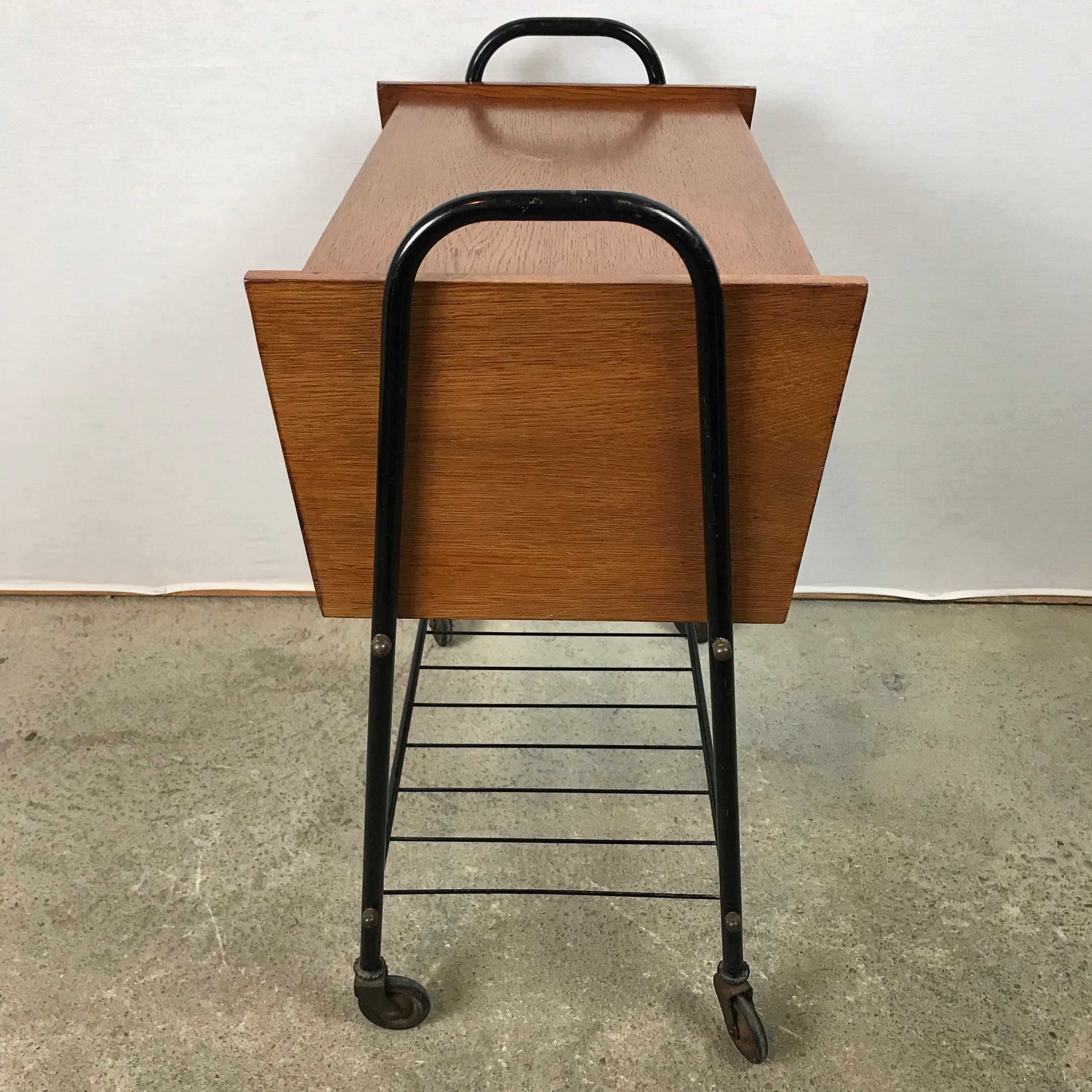 Roulette vintage years 50 sewing worker