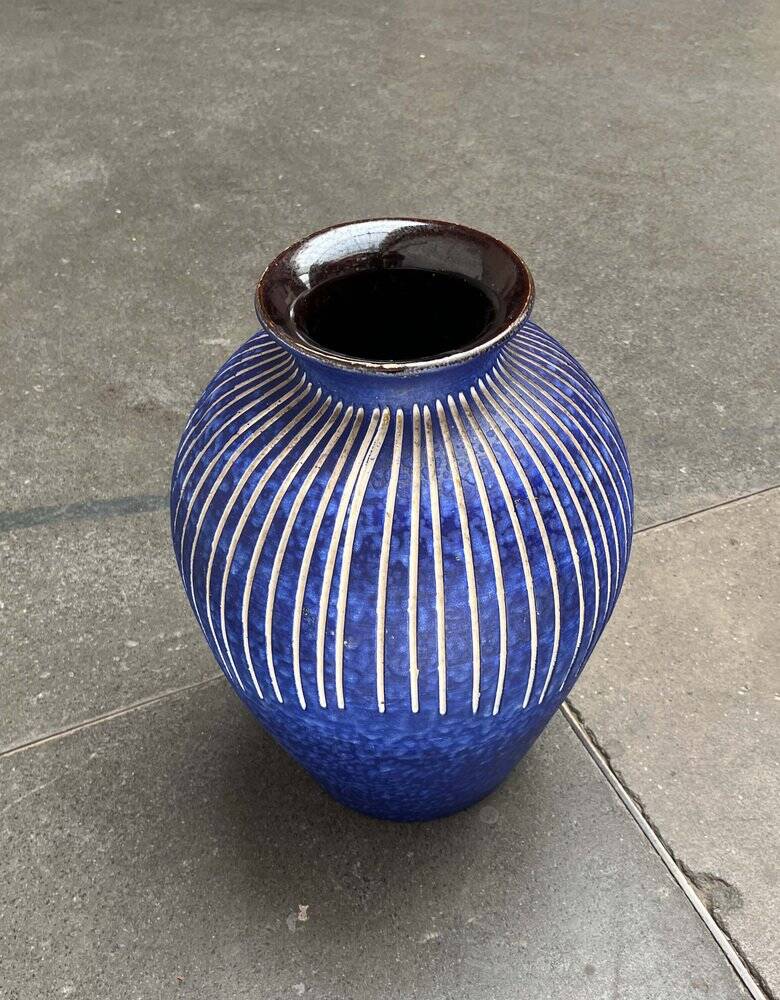 Large floor vase in ceramic from a German studio, mid-century, 1960s.