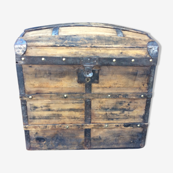 Storage trunk 19 th