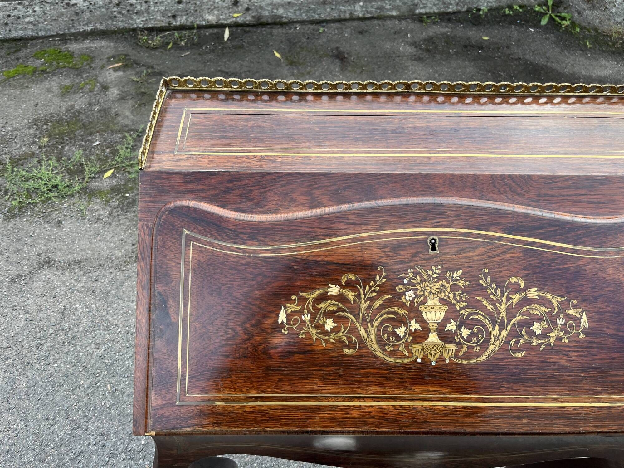 Napoleon III secretary desk in rosewood and brass marquetry